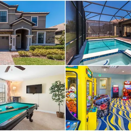 A Champions Palace - 9 Bed Family Pool Resort Home